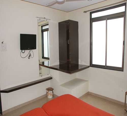 Apartment Skyway *