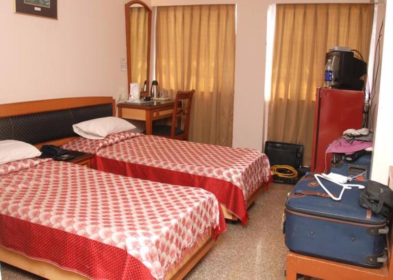 Hotel Harbour View Colaba 3*