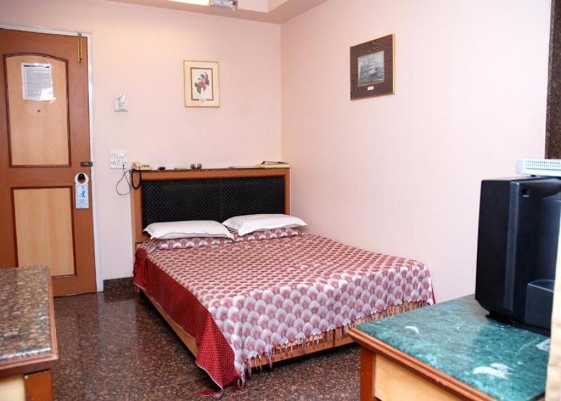 Hotel Harbour View Colaba 3*