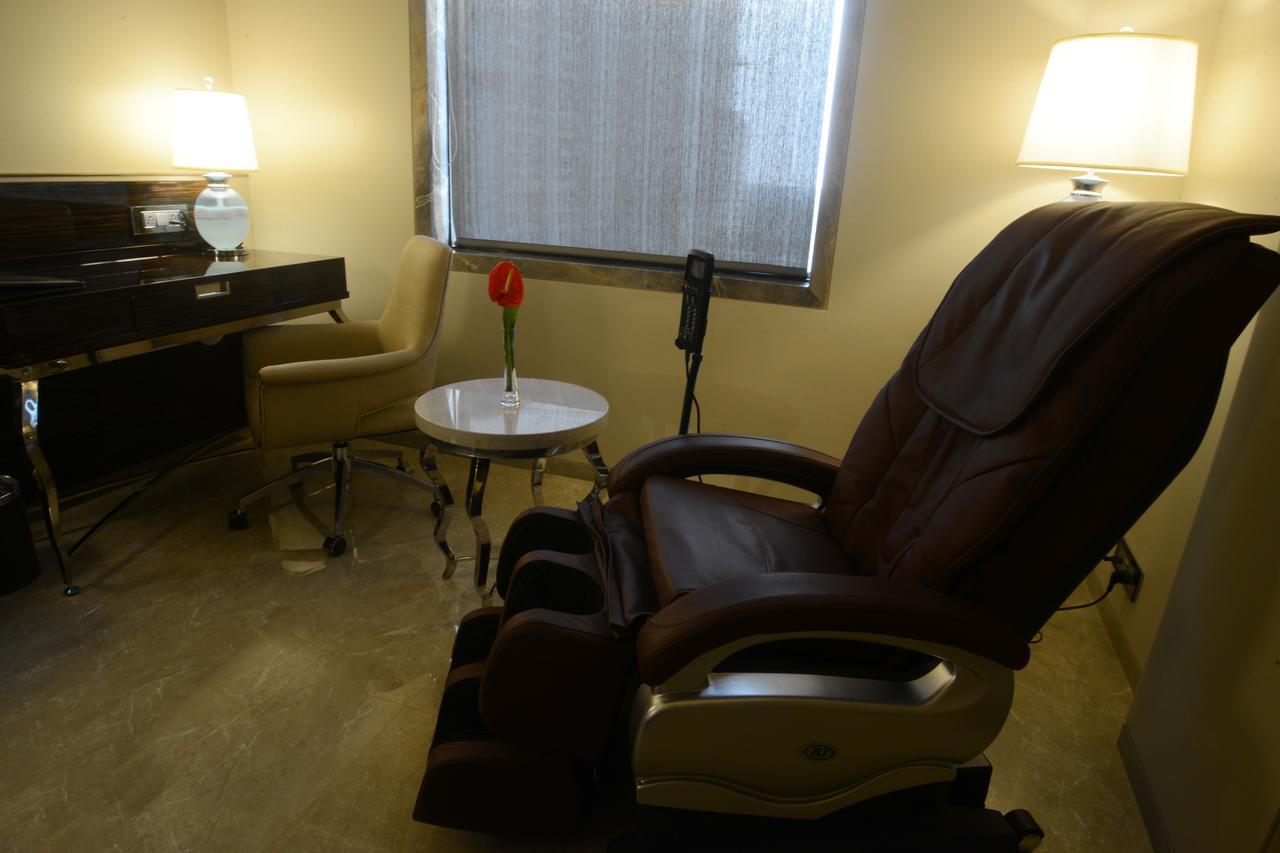 Sai Palace Grand, Malad 4*
