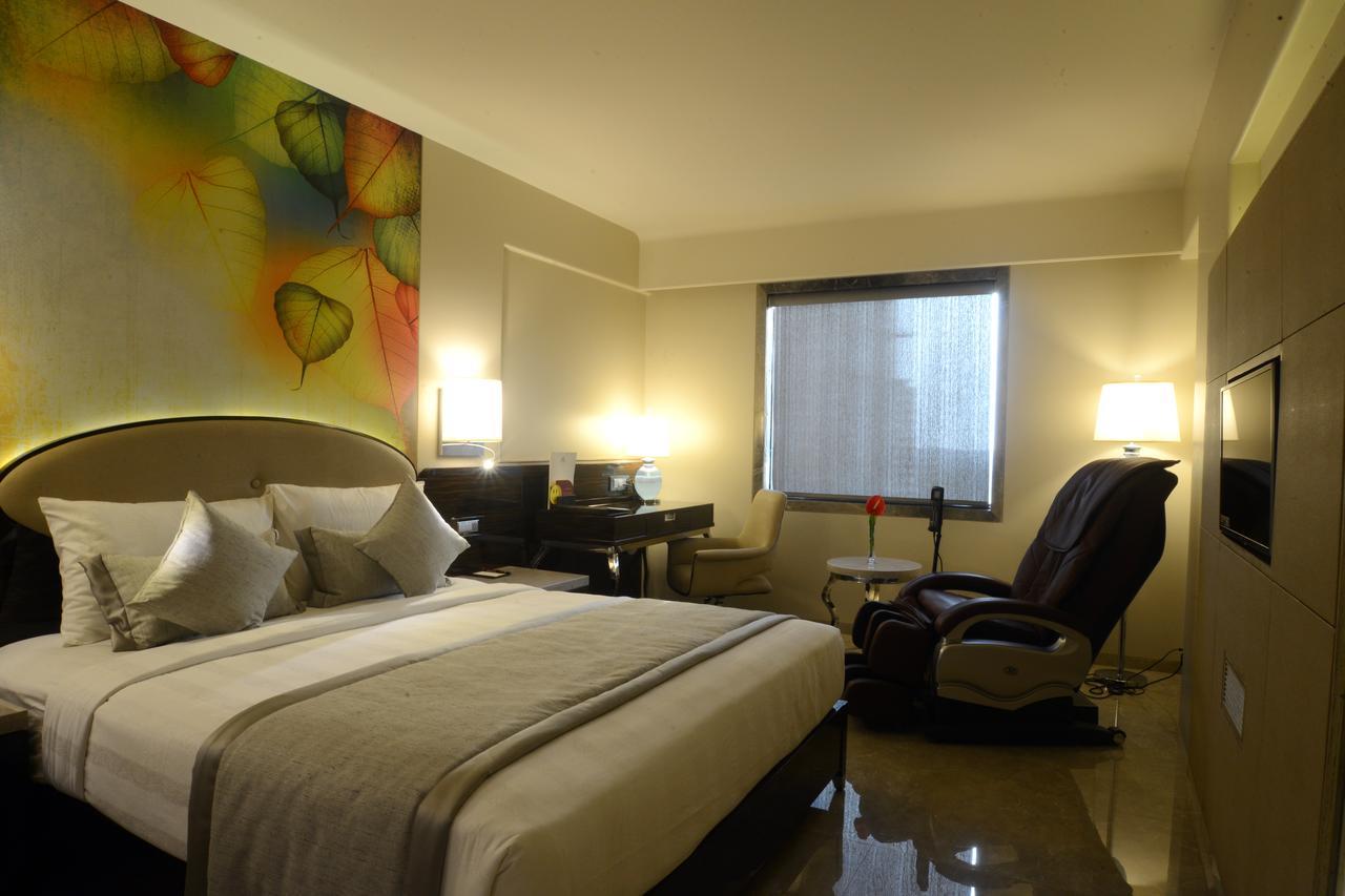 Sai Palace Grand, Malad Hotel