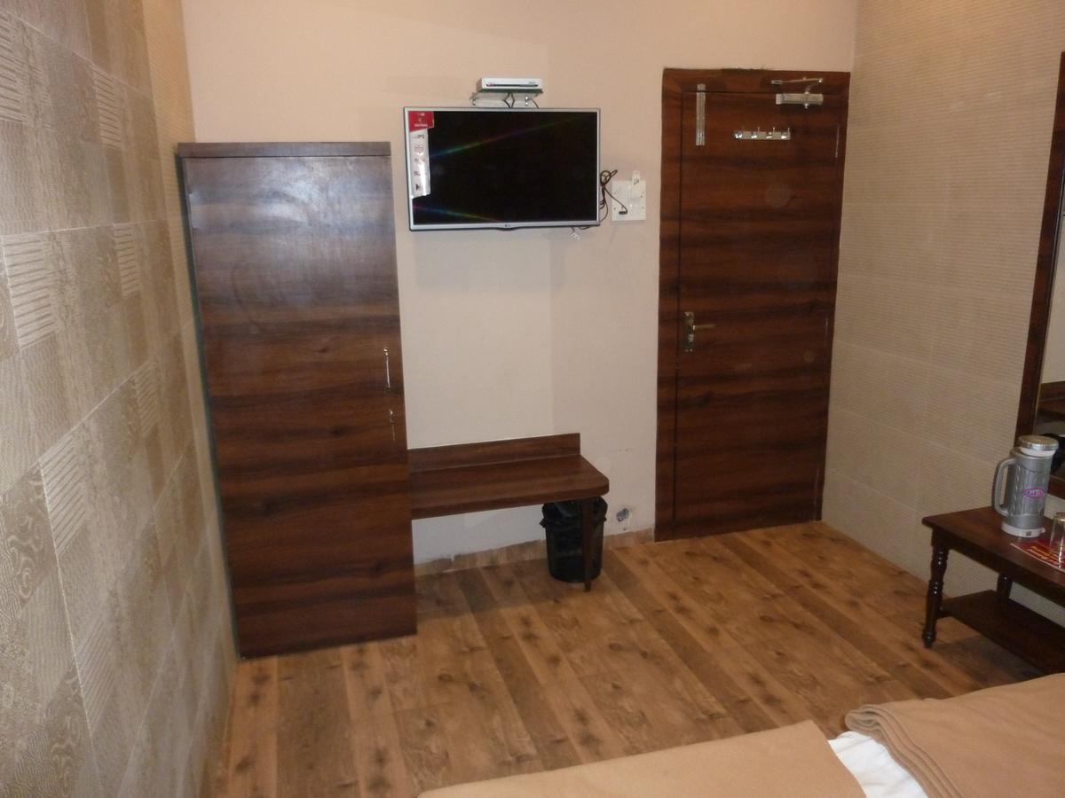 Hotel Regal Palace Mumbai