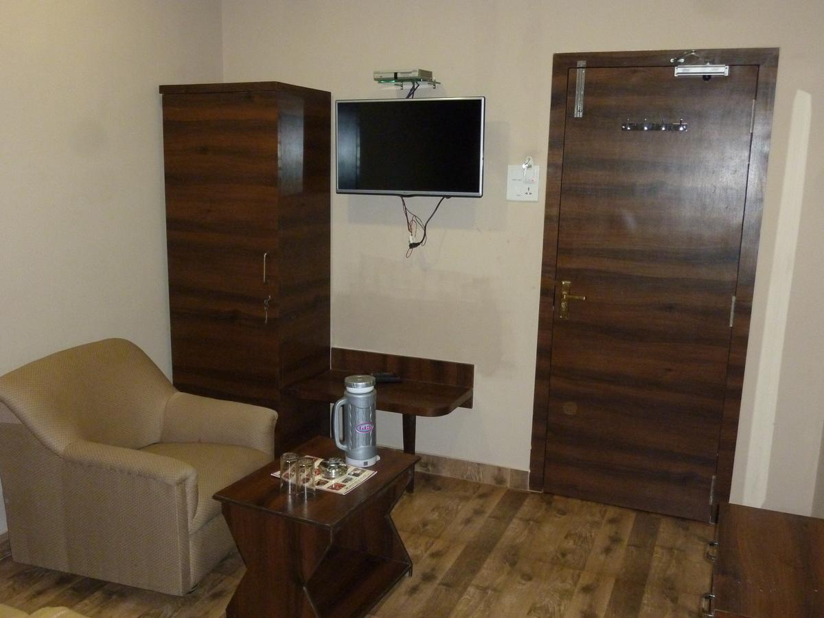 Regal Palace Hotel 3*