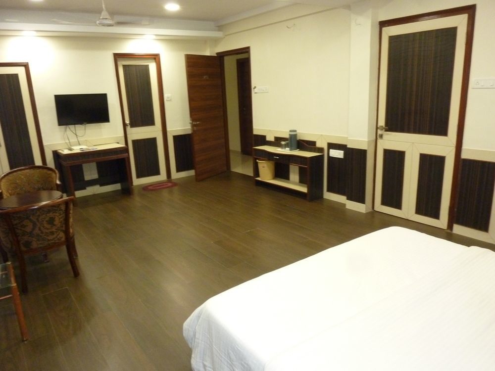 Point Dadar Hotel Mumbai