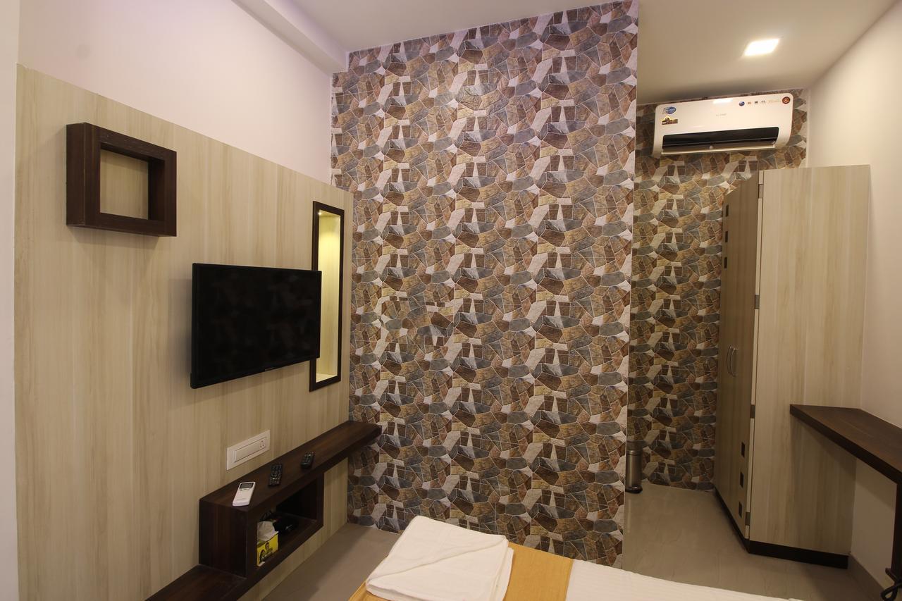 Golden Residency 2*