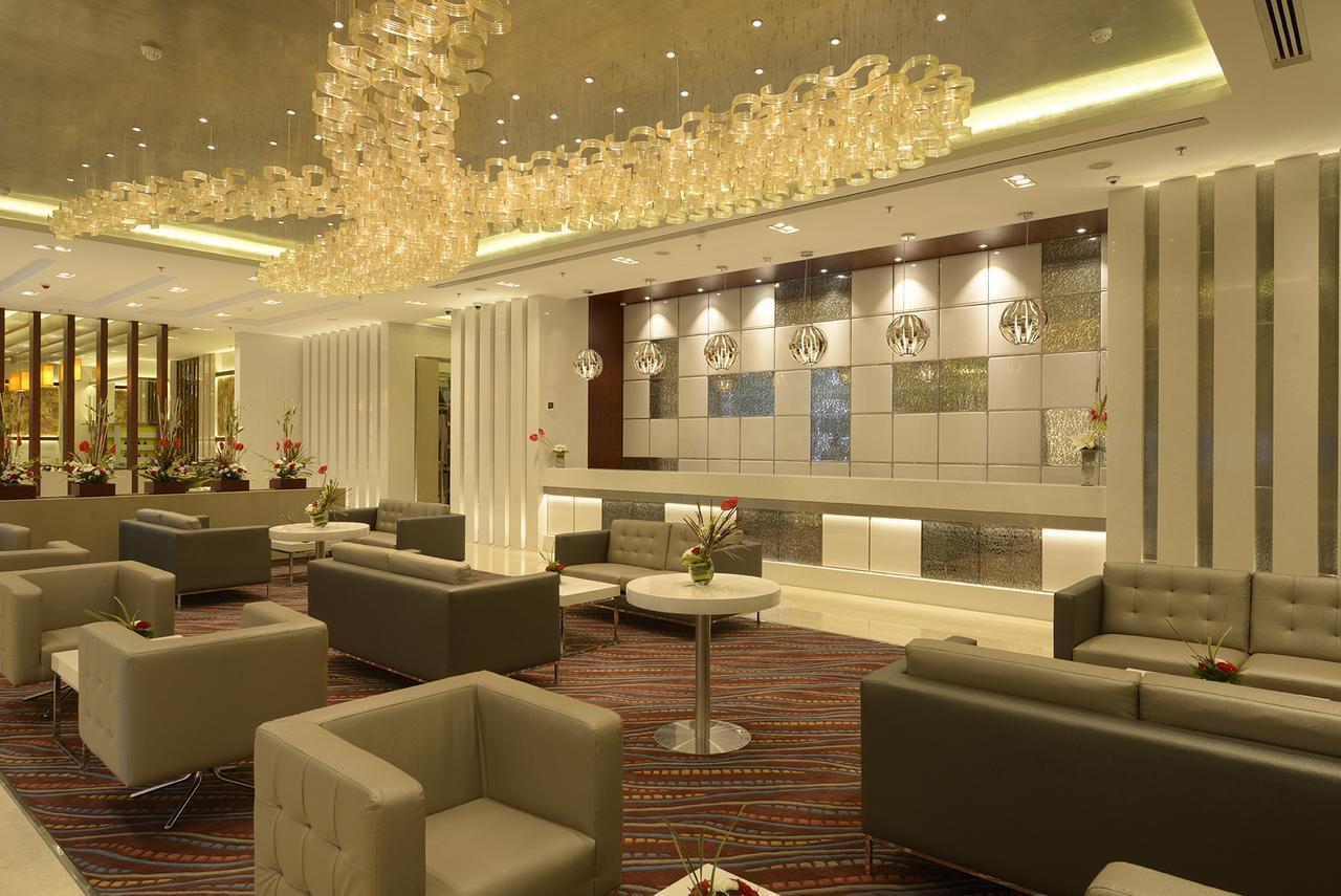 Genesis Near Airport 4*