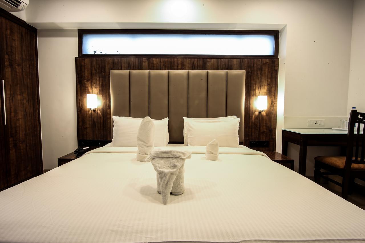 Golden Chariot The Boutique