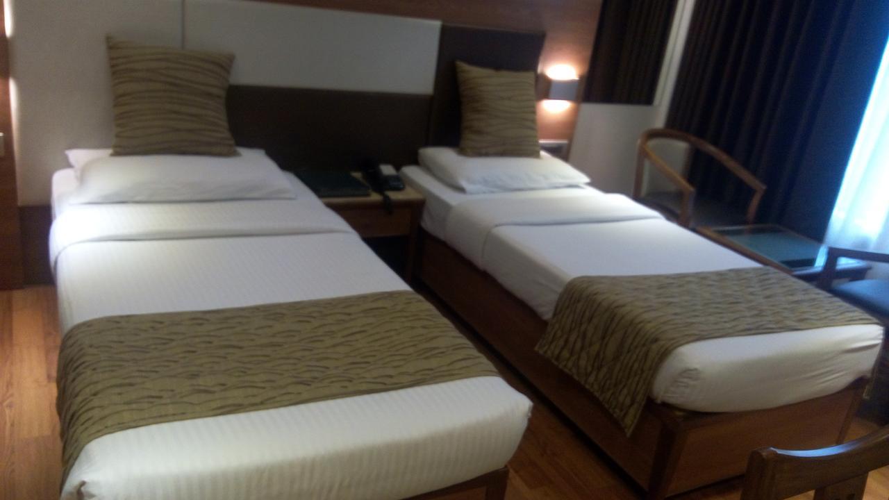 The Royal Orchid Hotel, Chembur Hotel