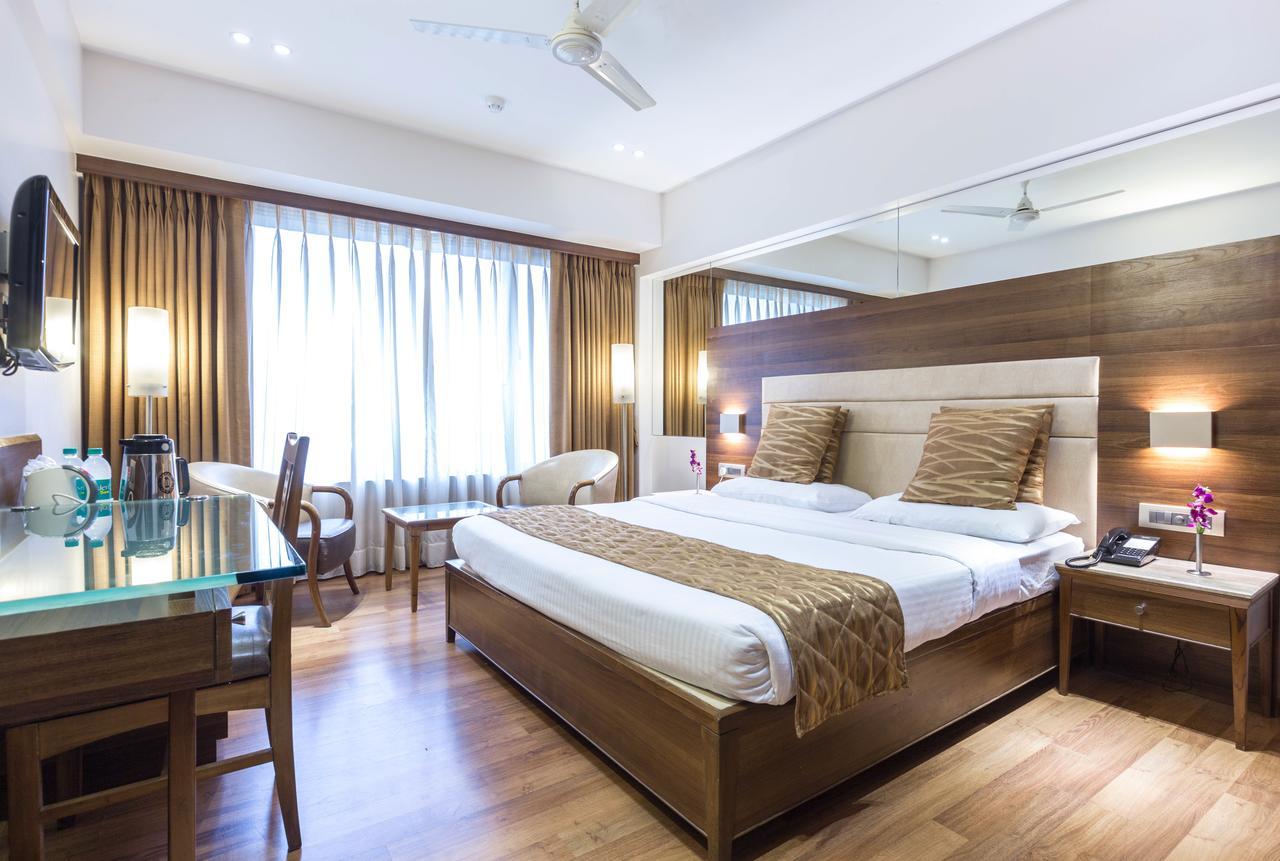 Hotel The Royal Orchid Hotel, Chembur 3*