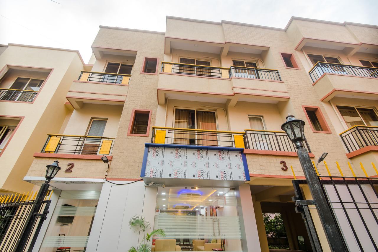 Hotel Oyo 9326 Om Sai Residency 3*