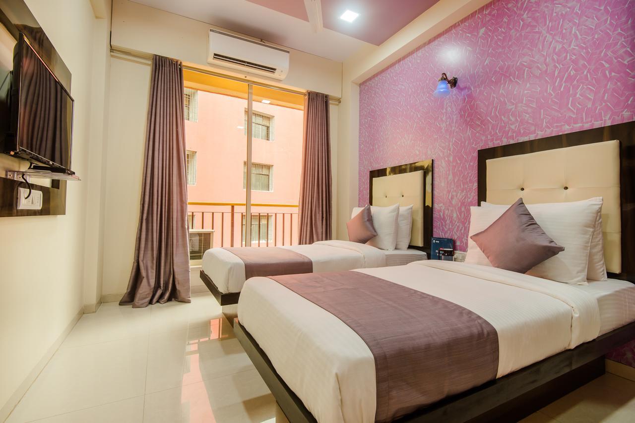 Oyo 9326 Om Sai Residency