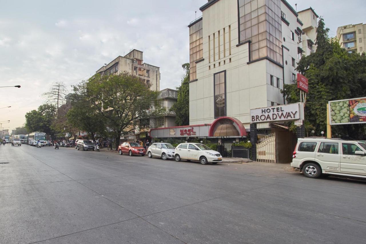 Yogi Broadway Hotel 3*