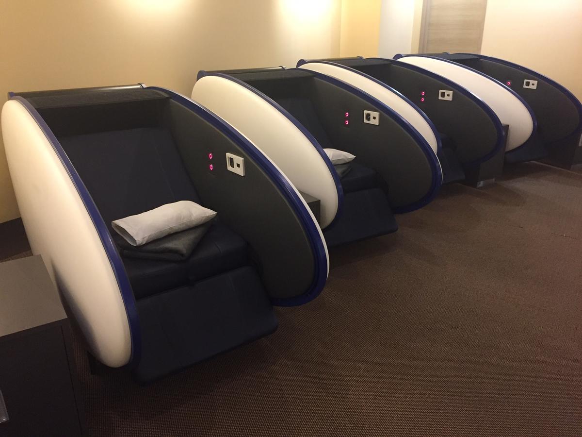 Aviserv Lounge 4* Mumbai