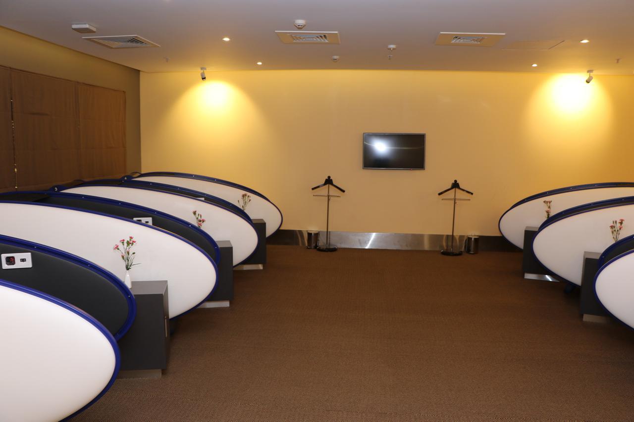 Aviserv Lounge Mumbai