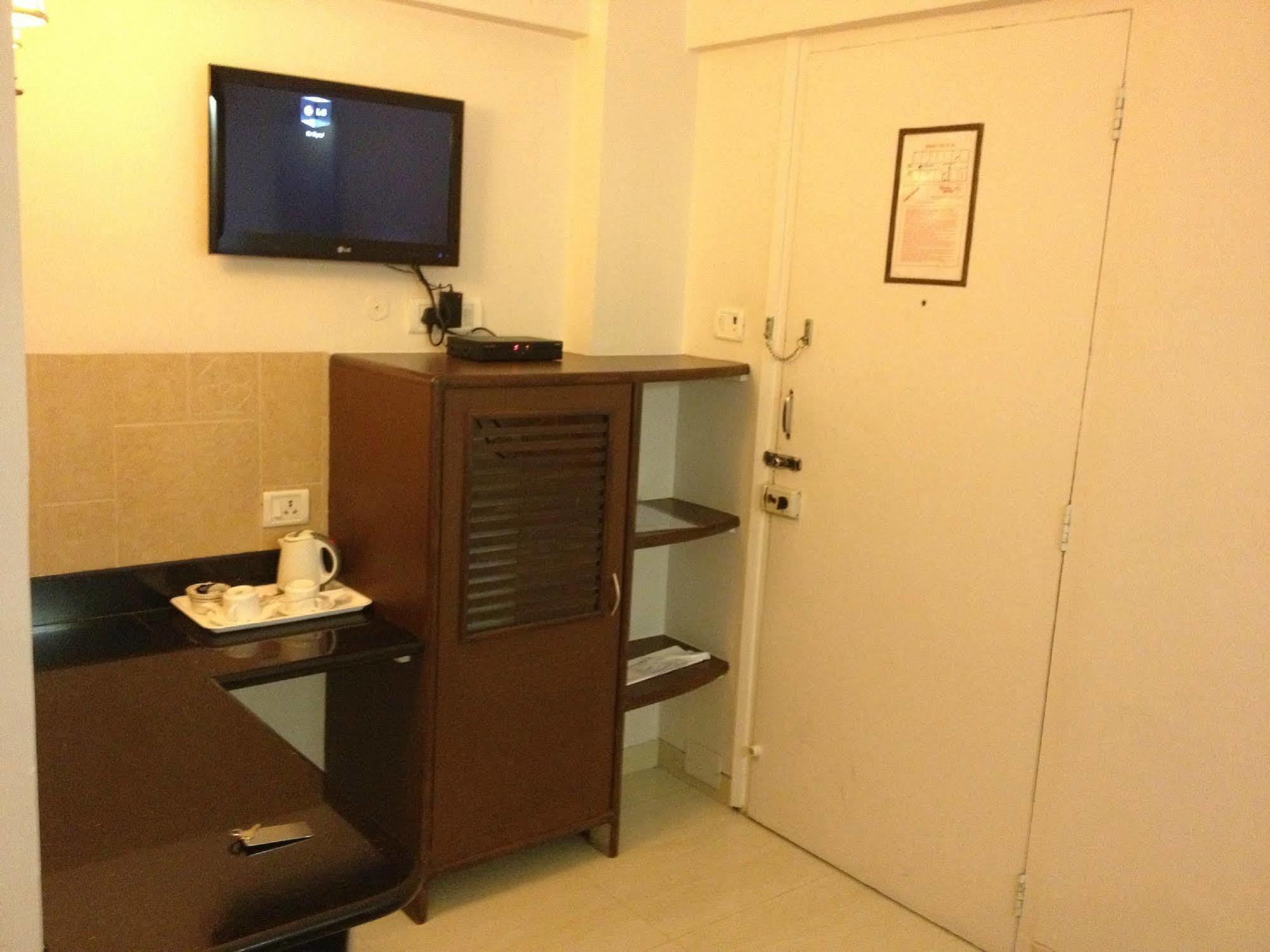 Hotel Avion