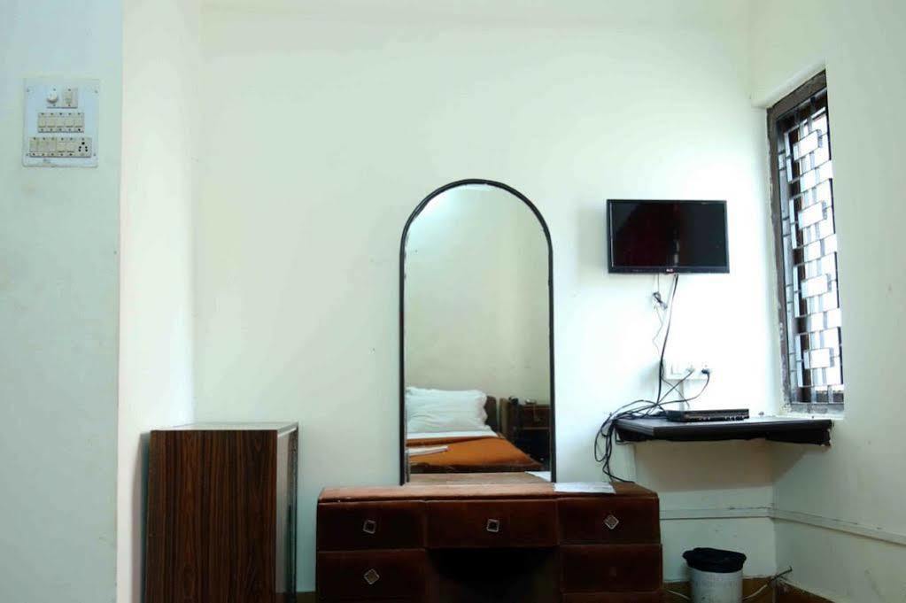 Hotel Kishish Kunj