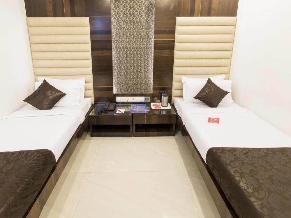 Causeway, Colaba *