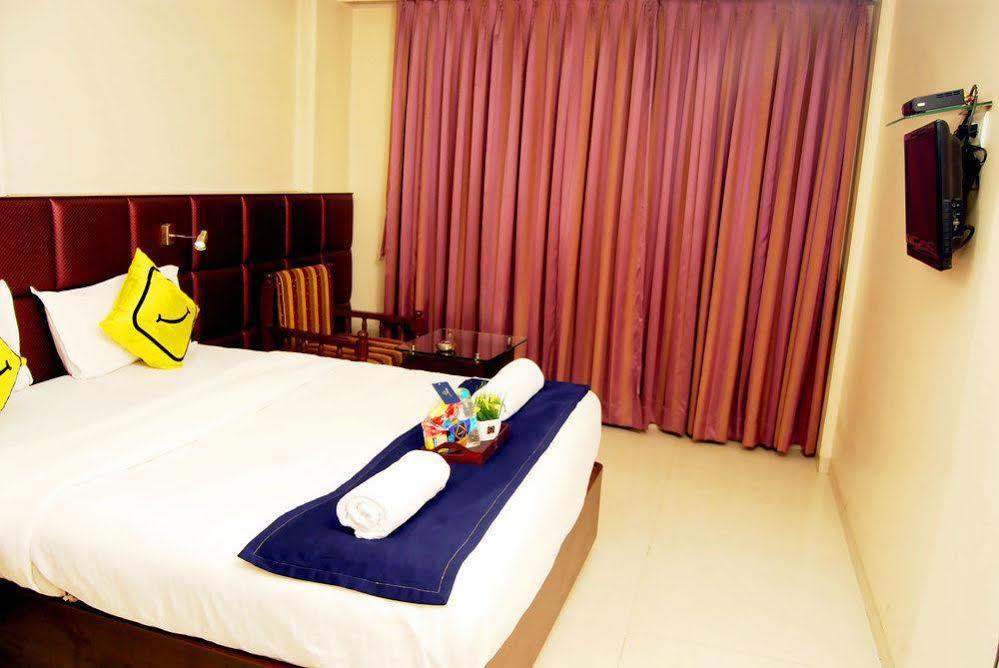 Vista Rooms Near Mumbai Intl. Airport Hotel 2*