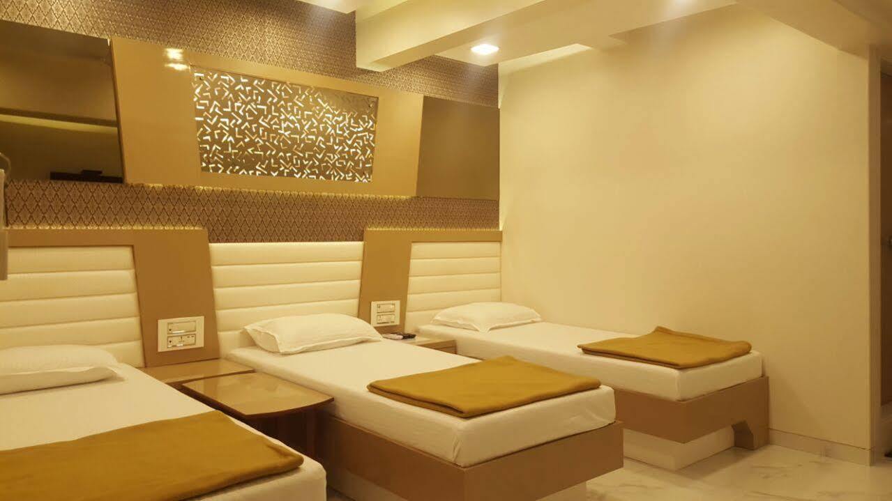 Oyo 28893 Gulf Hotel