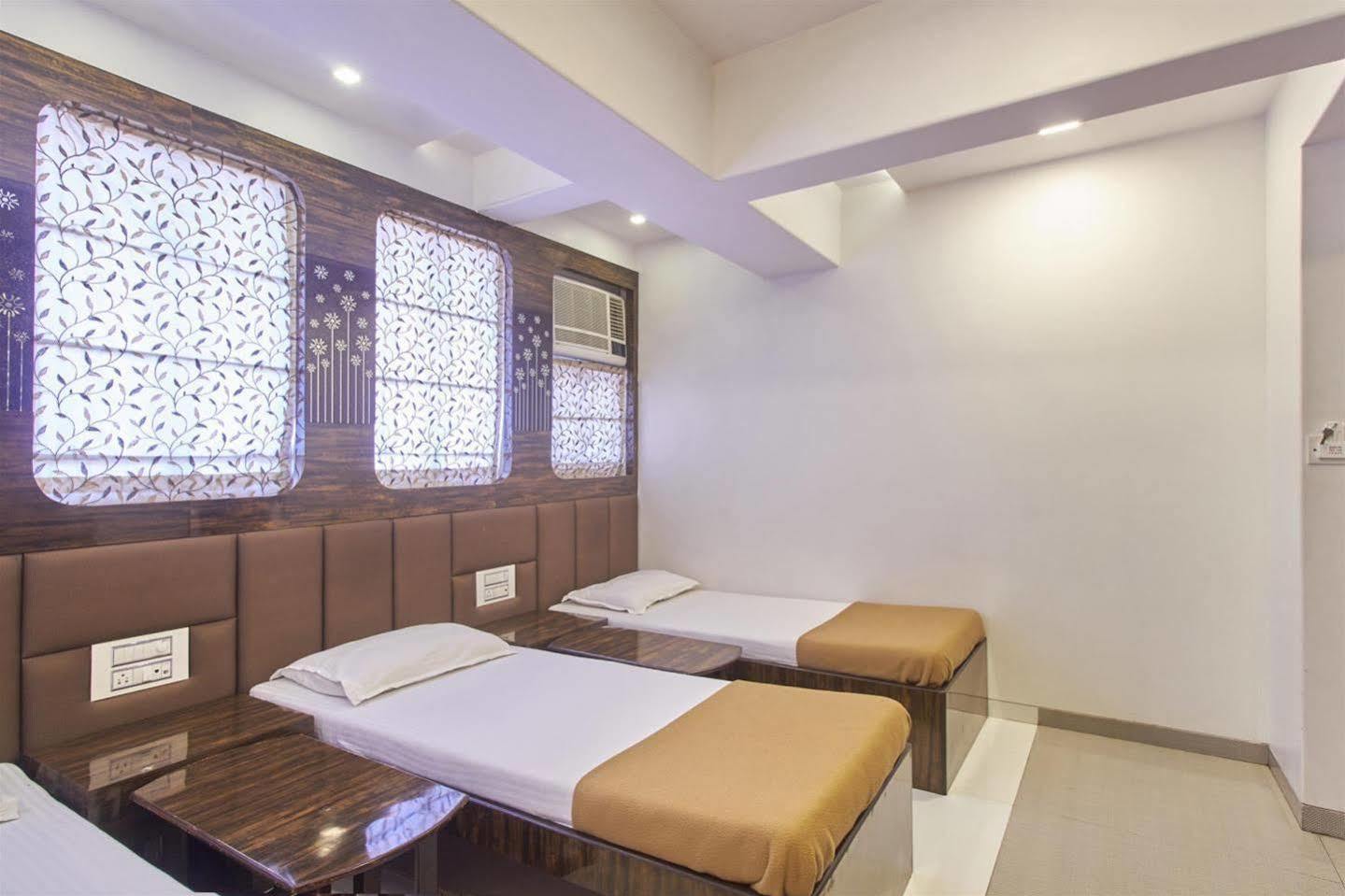 Hotel Oyo 28893 Gulf 3*