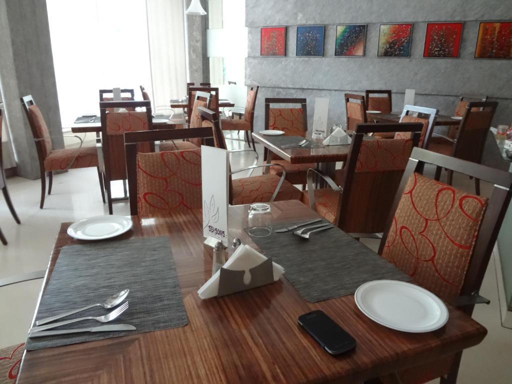 Hotel Regency Malabar Hill 3*
