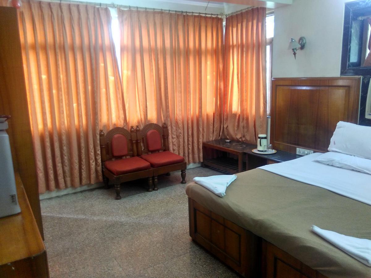 Hotel Subhash Midc Andheri Bombaim