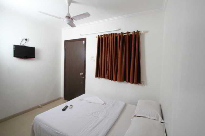 Apartment Marol Residency *