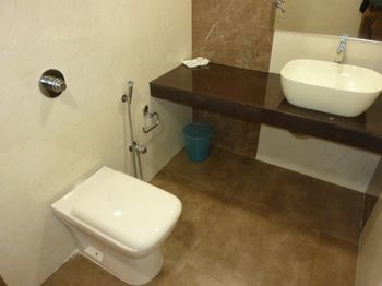 Point Dadar Hotel 2*