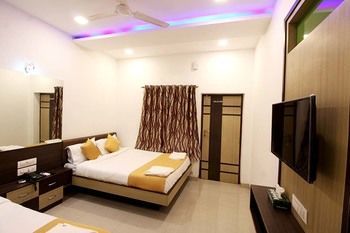 Golden Residency Hotel 2*