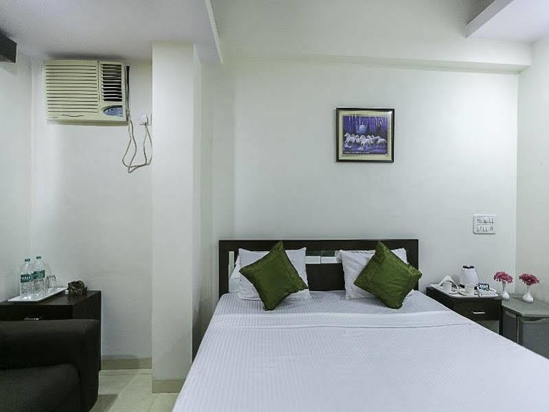 Fabhotel Midaas Comforts Hotel
