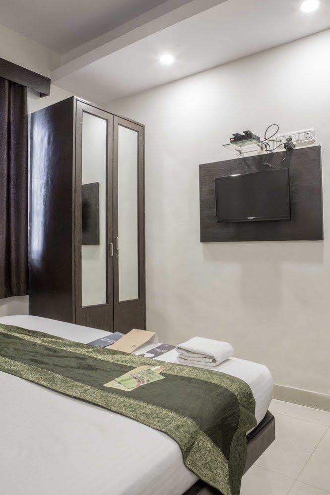Fabhotel Midaas Comforts 3*