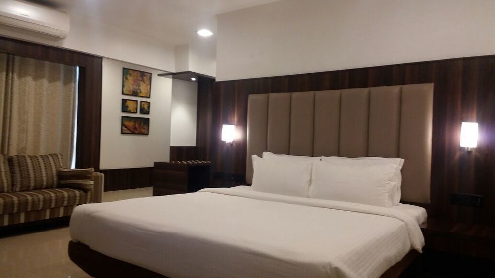 Hotel Golden Chariot The Boutique 3*