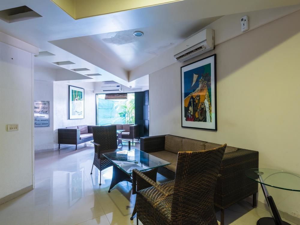 Hotel Fabhotel Savoy Airport 3*