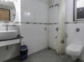 Hotel Fabhotel Sai Prasad 3*