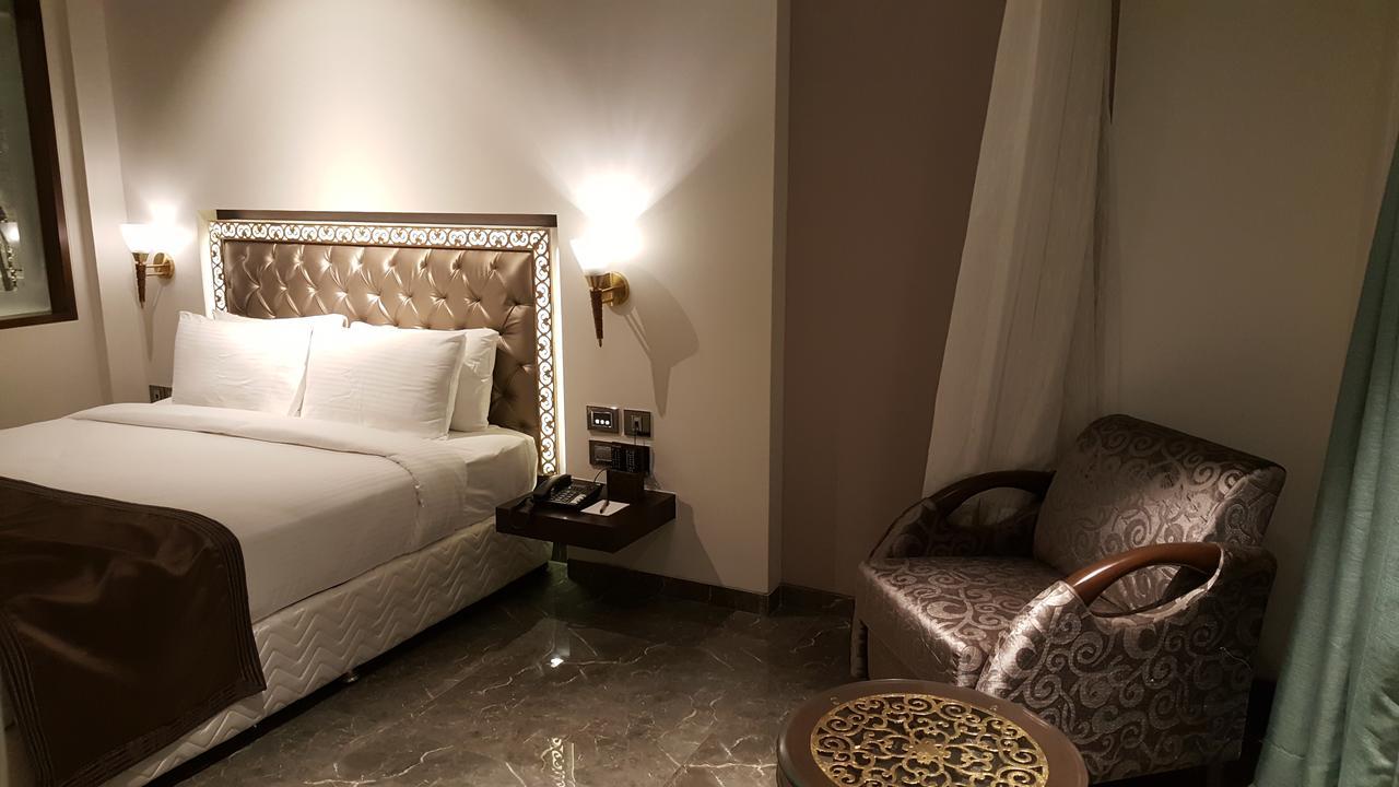 Hotel Peninsula Redpine