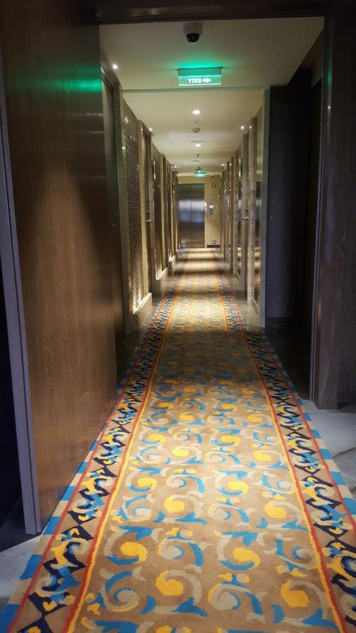 Peninsula Redpine Hotel Mumbai