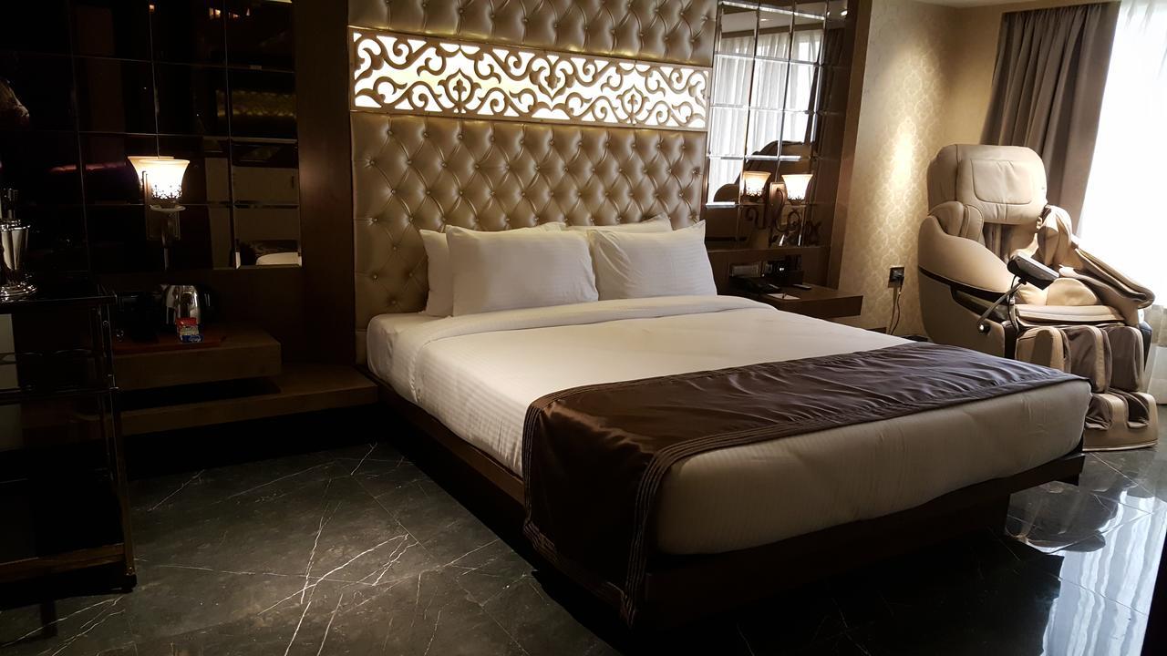 Peninsula Redpine Hotel