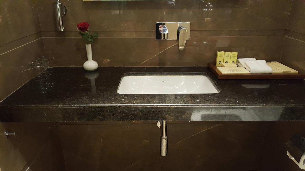 Hotel Peninsula Redpine 3*