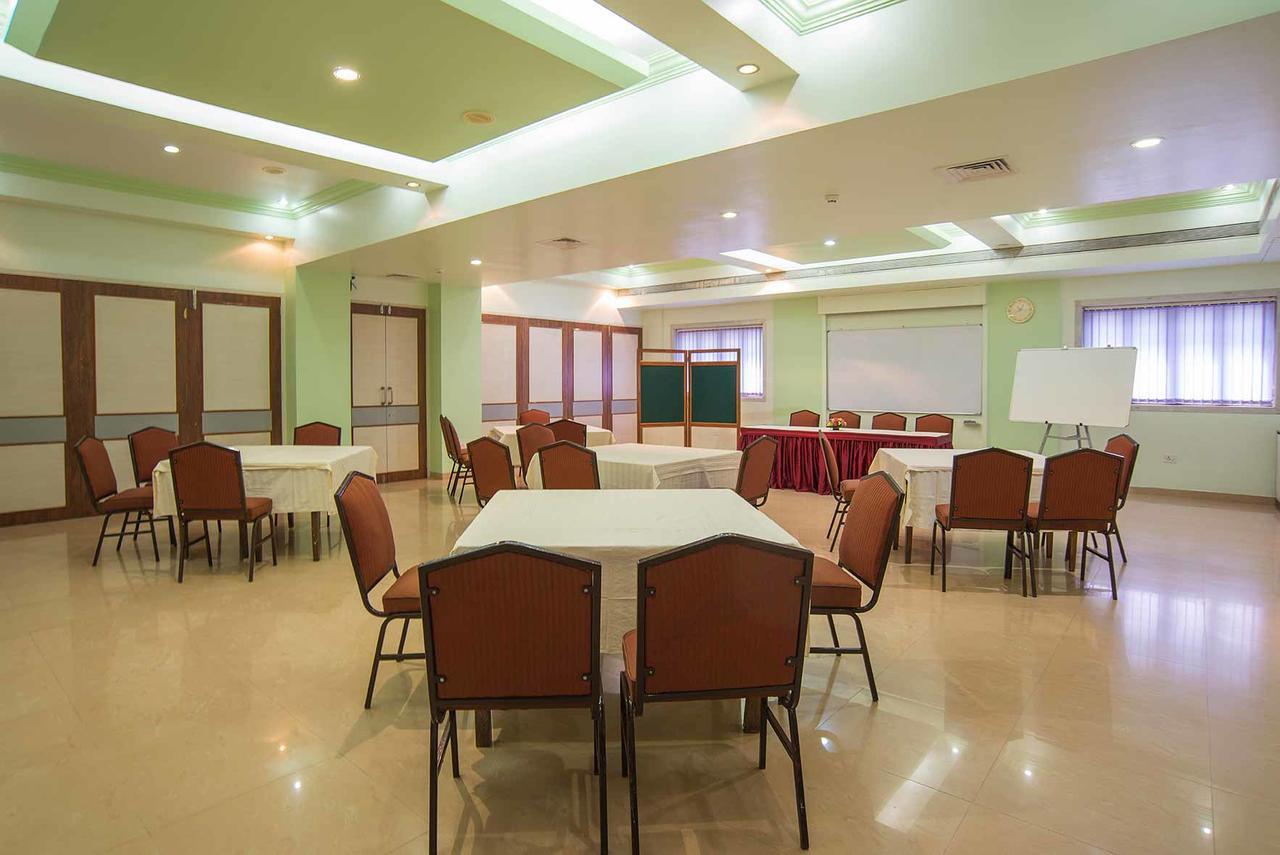 Hotel Ymca International House *