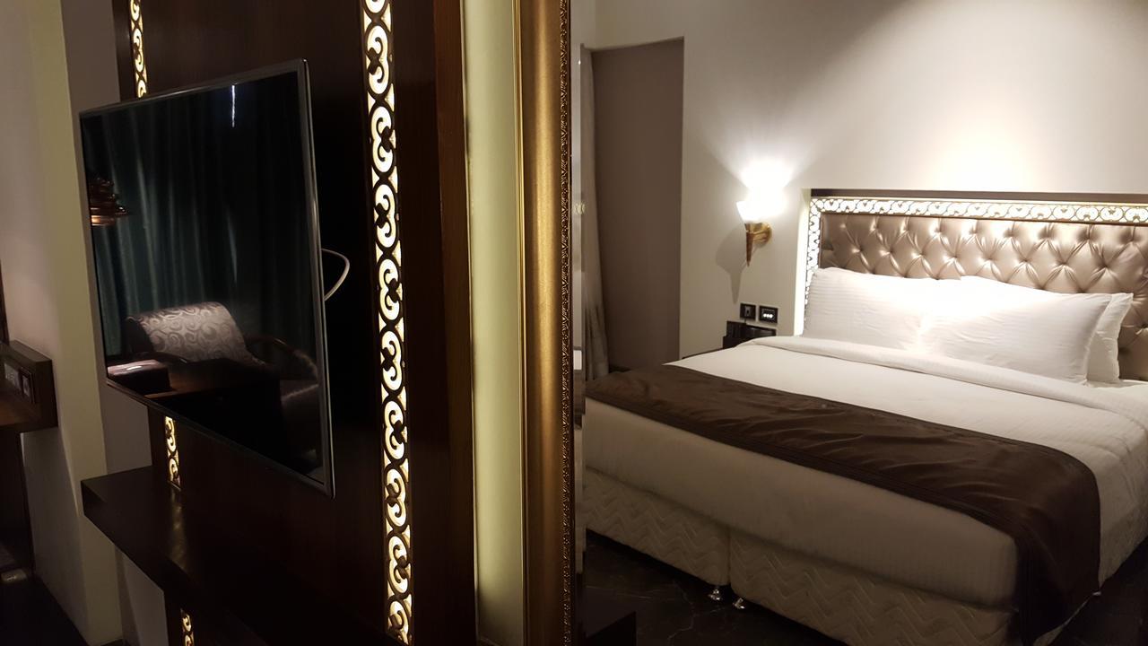 Peninsula Redpine Hotel