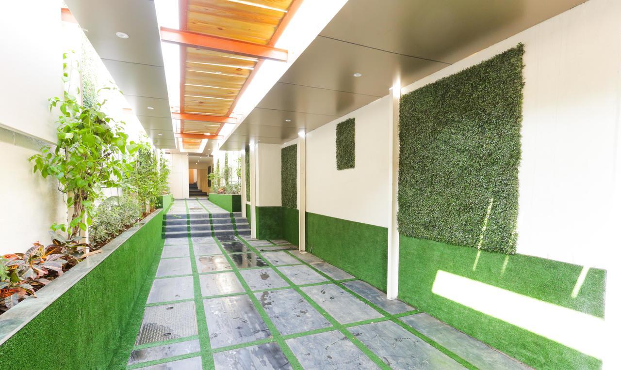 Hotel Fabexpress Golden Tulipz Mumbai