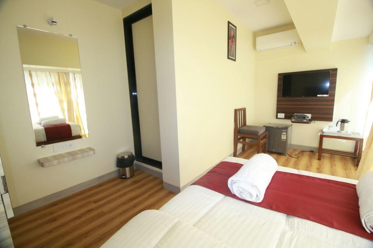 Alfa International Near Nanavati Hospital Near Airport Near Juhu Hotel 3*