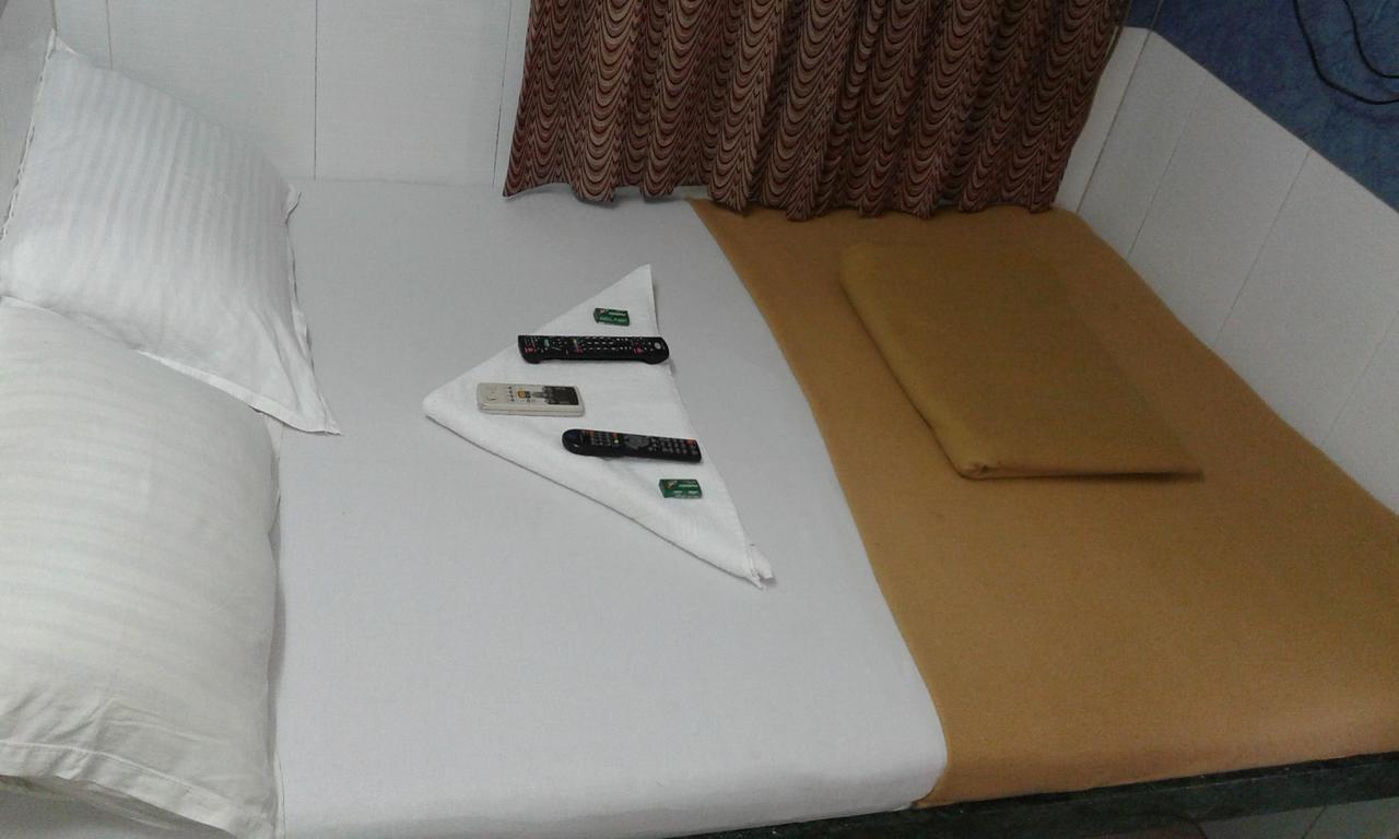 Kausar Hotel
