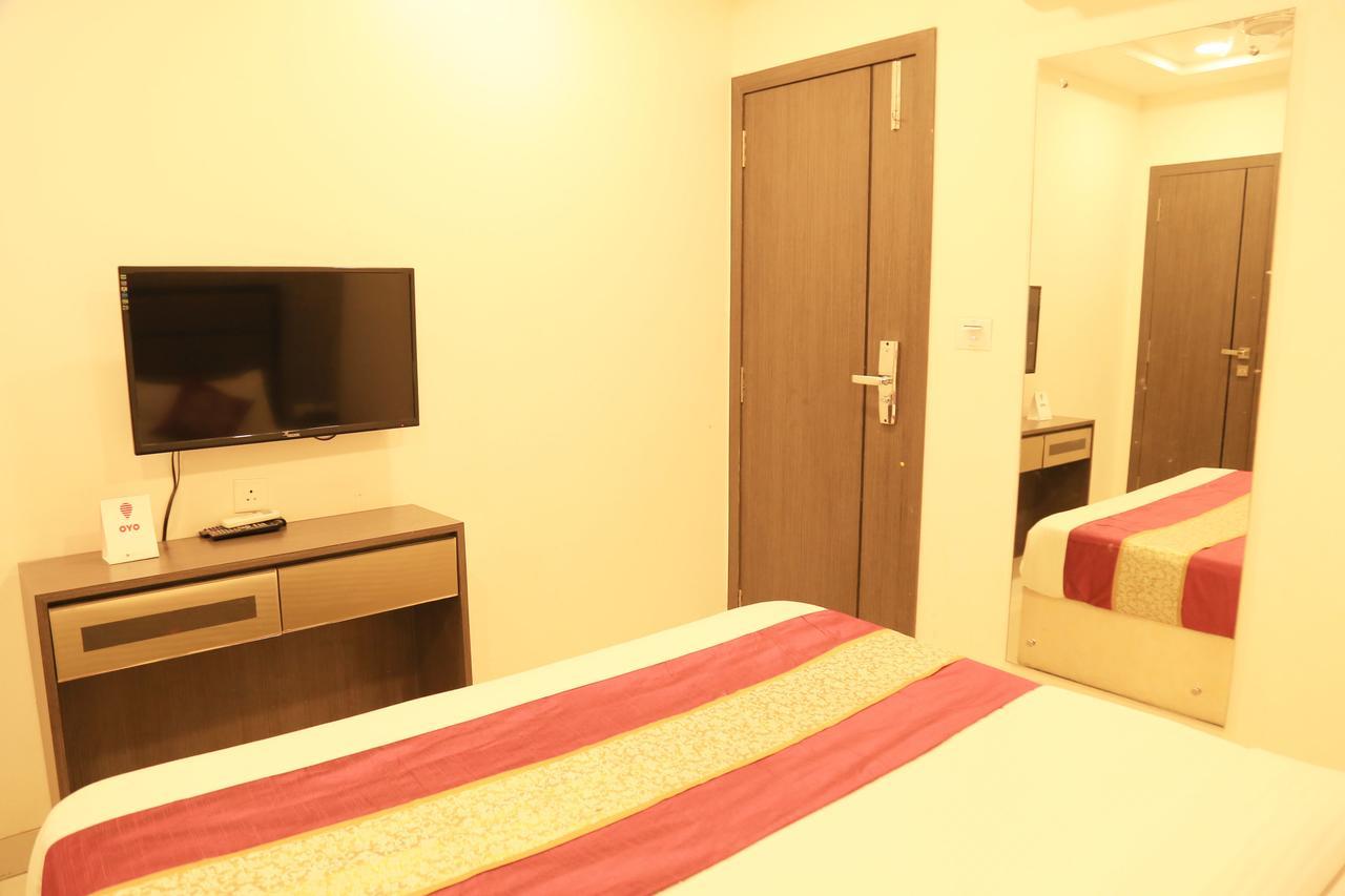 Oyo 8690 Kalpana Elite Hotel Mumbai