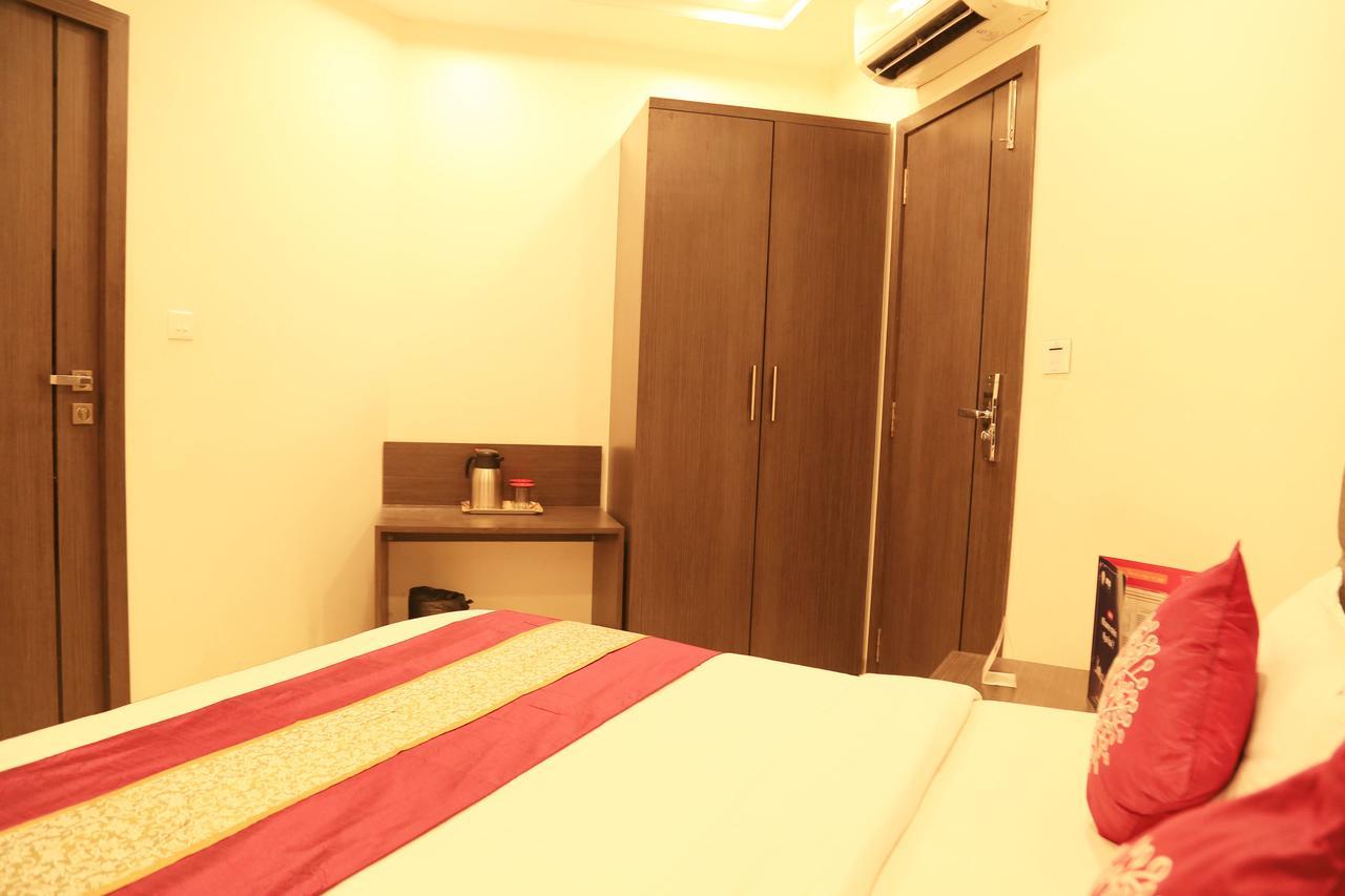 Hotel Oyo 8690 Kalpana Elite Mumbai