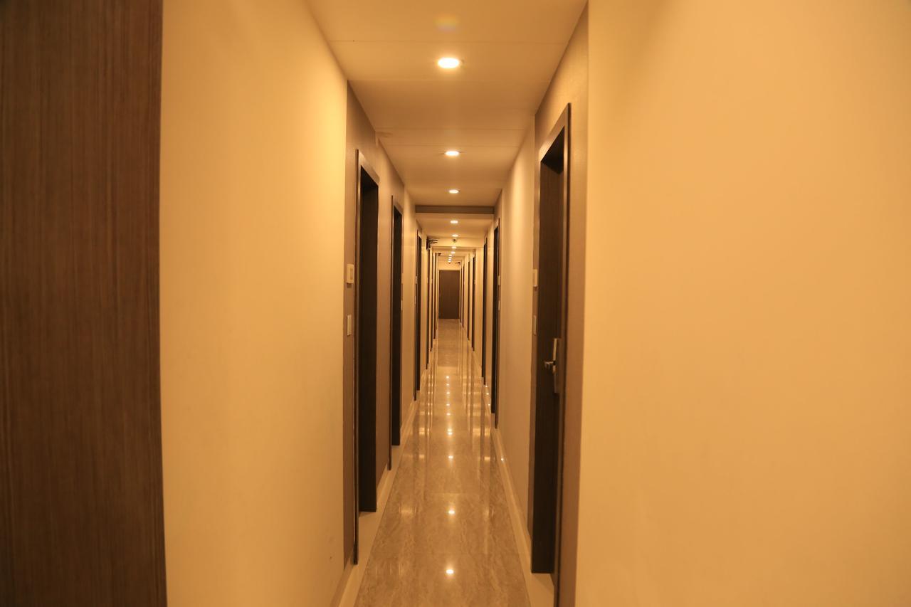Oyo 8690 Kalpana Elite Hotel Mumbai