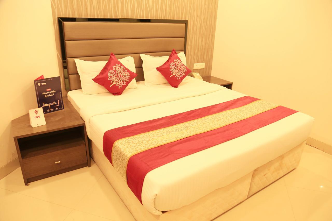Hotel Oyo 8690 Kalpana Elite