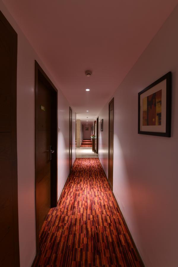 Leafio Marigold-near Airport 3*