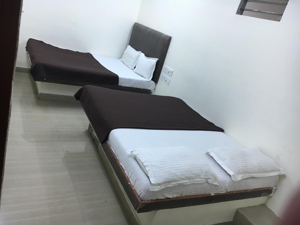 Guest house Janata Residency Mumbai