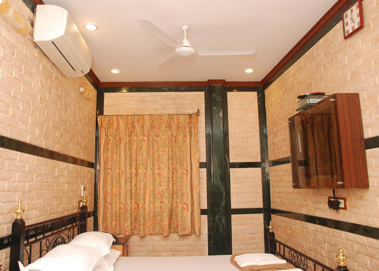 Hira 2* Mumbai